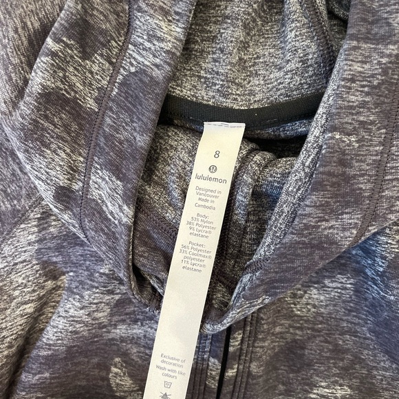 Lululemon camo half zip- rare!! - Picture 3 of 3